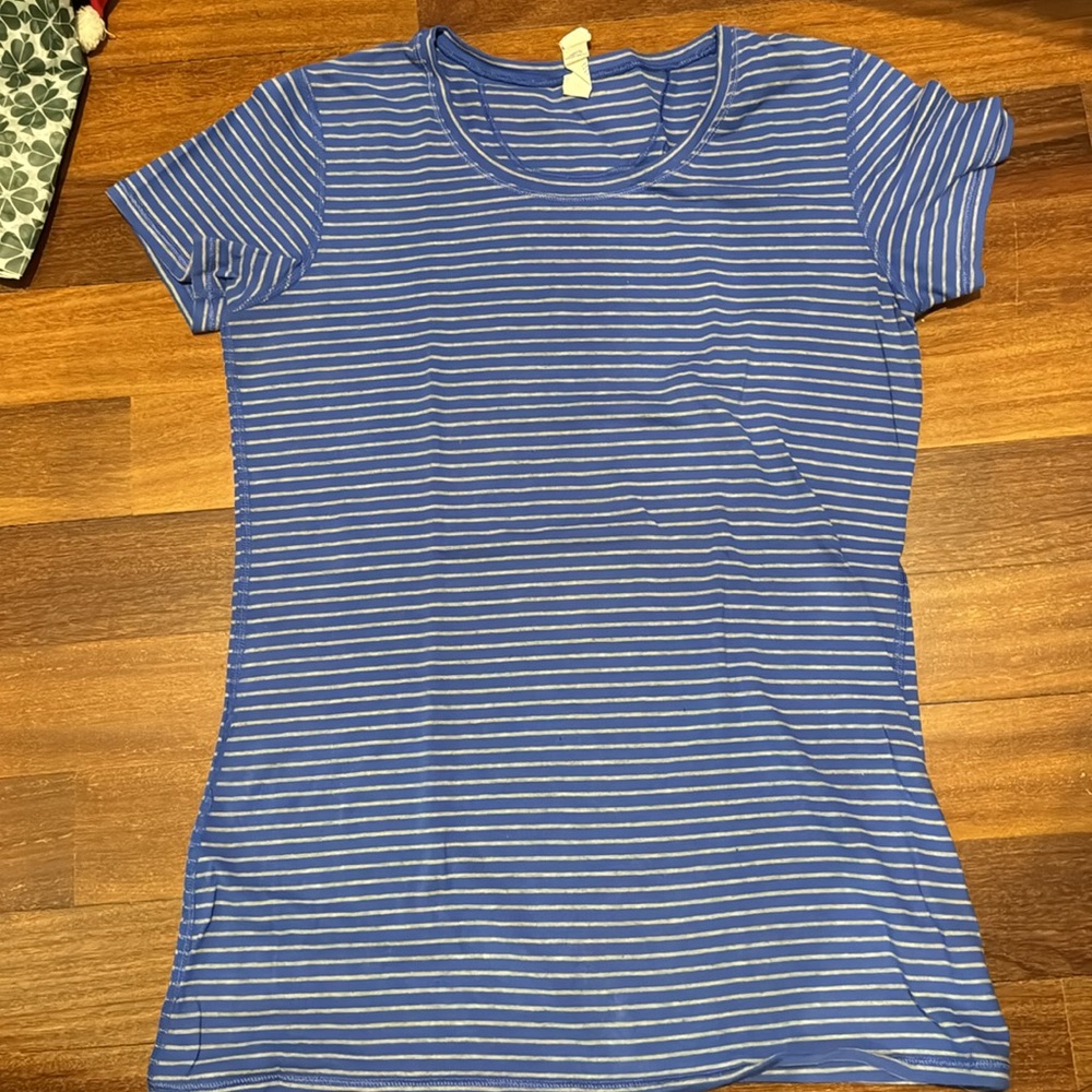 Lululemon blue & heather grey cotton stripe t